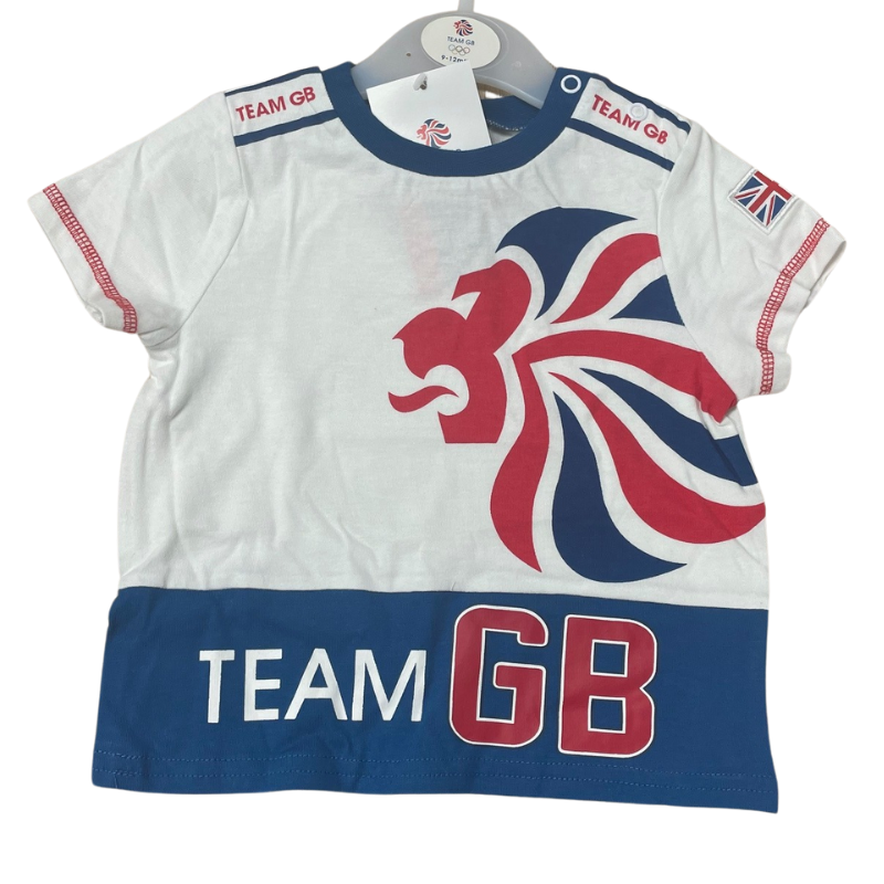 GB2028 TEAM GB  TSHIRT HANGING